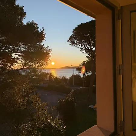 Angelina Front דירה *