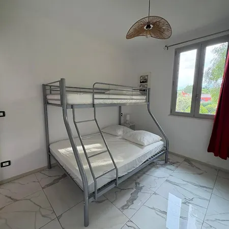 Angelina Front * גרימו