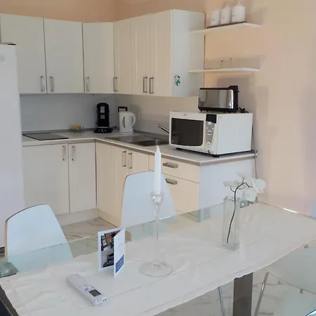 Apartament Angelina Front *