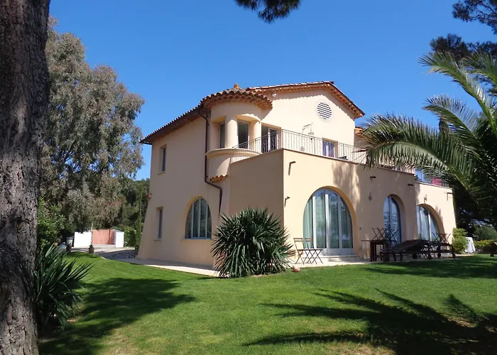 Angelina Front 아파트