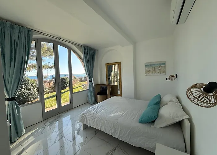 아파트 Angelina Front